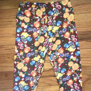 LuLaRoe Disney leggings.